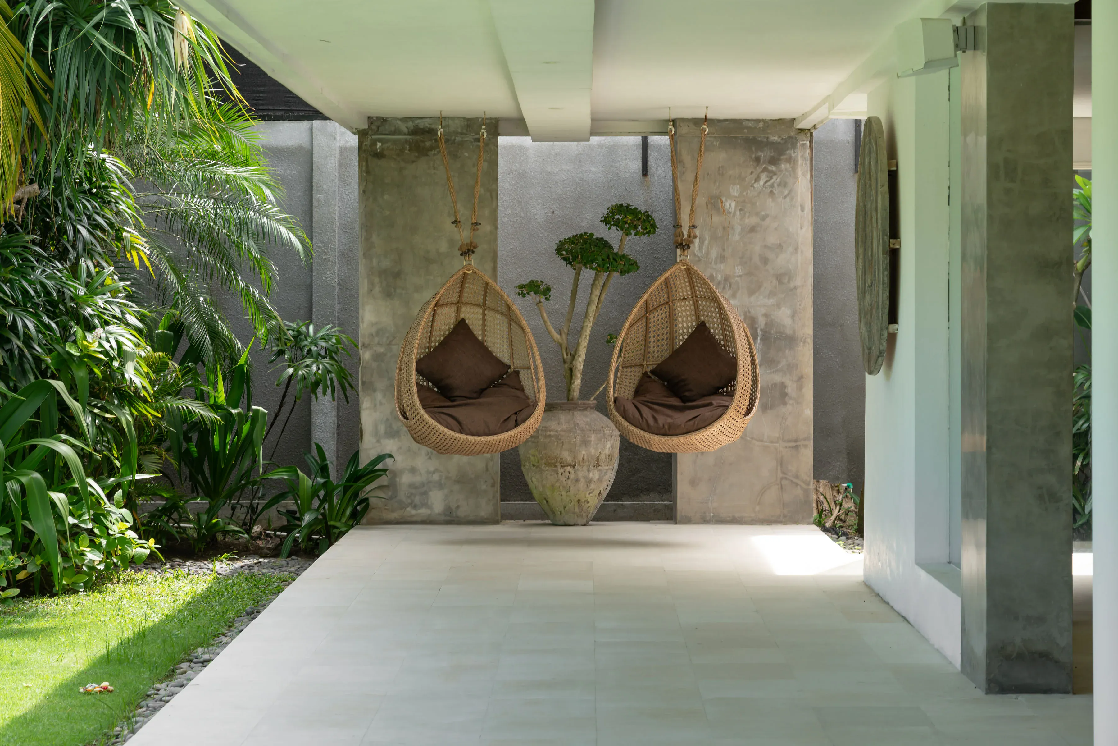 Living space with tropical garden outlook at Villa Zambala